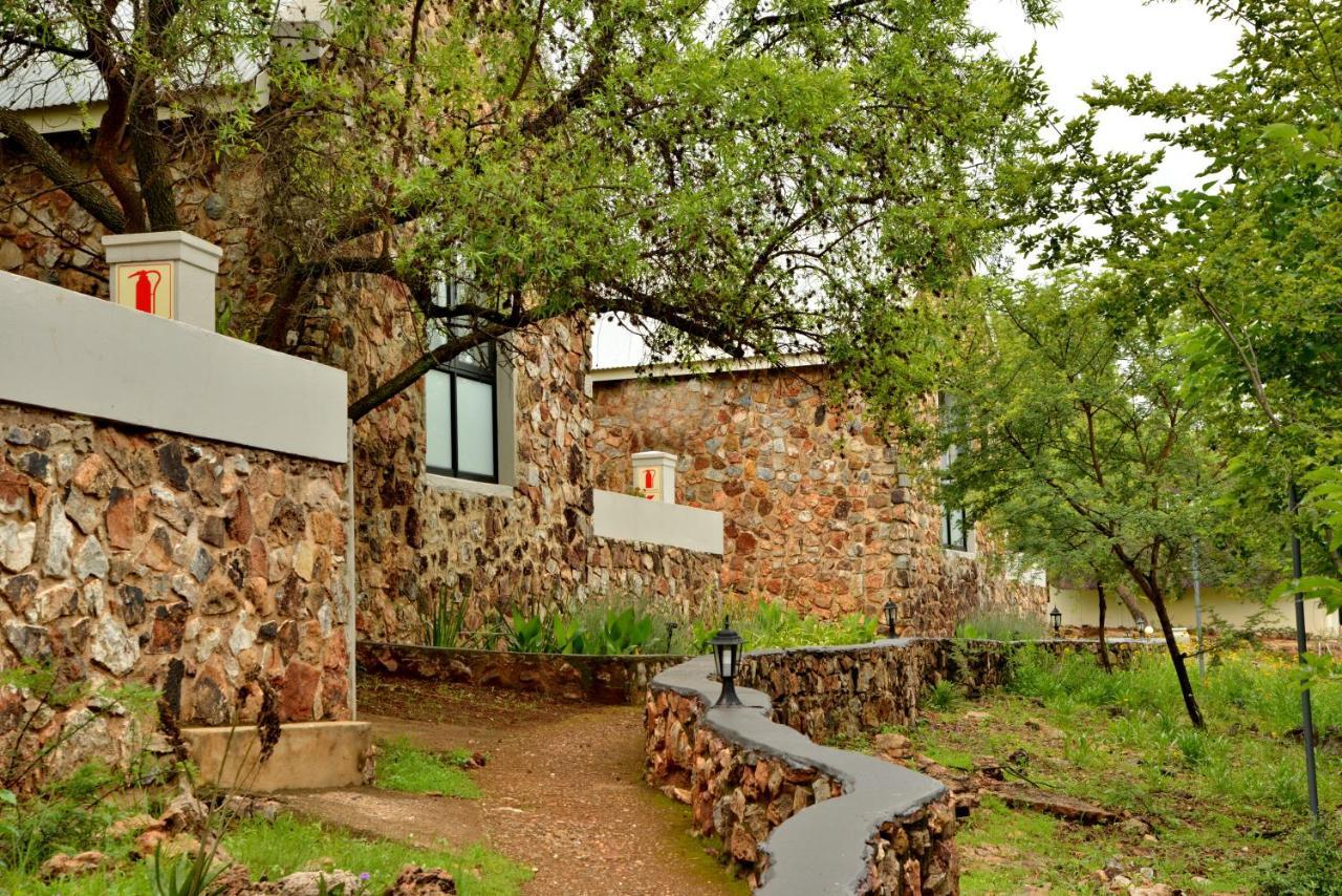 Thanda Manzi Country Hotel Centurion Buitenkant foto